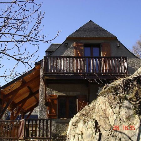 Gite Familial Fouga Bareilles Bagian luar foto