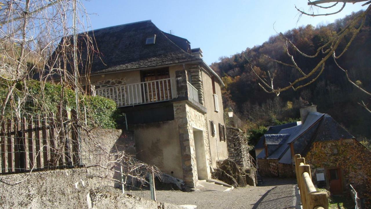 Gite Familial Fouga Bareilles Bagian luar foto