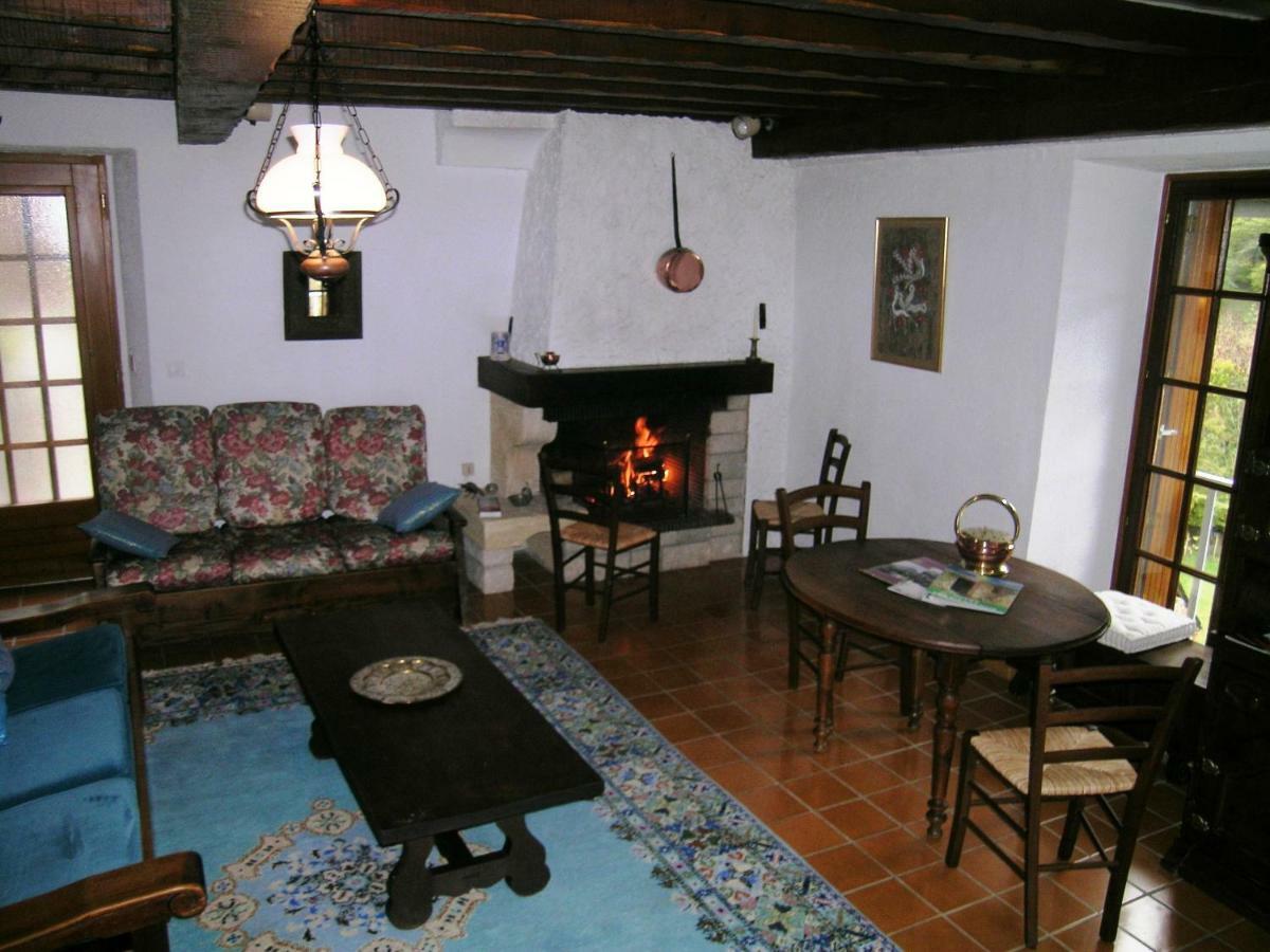 Gite Familial Fouga Bareilles Bagian luar foto